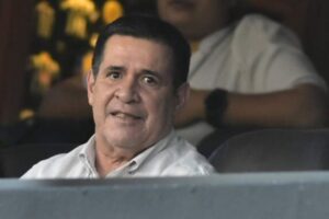 Cartes no salió de Paraguay en más de cinco años por “prudencia” ante “persecución”, según su abogado