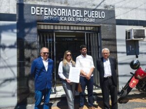 Mafia de los pagarés: exigen al defensor del Pueblo inmediata suspensión de descuento a víctimas