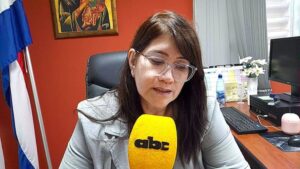 identifican a uno de los sospechosos del doble crimen y ordenan su detención