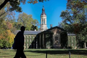Los líderes de Trump cambian dinero a otras dos universidades para alterar antiSeatimicismo | Internacional