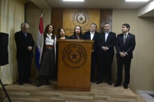 Opositores cuestionan “berrinche” cartista para evitar hablar de “la caja chica del Partido Colorado”