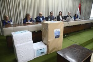 Pese al grado de inversión, solo dos consorcios ofertaron para duplicación de la Ruta PY01