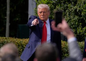 Trump da el primer paso para quitar los cuerpos de las papas fritas y la medicina | Internacional