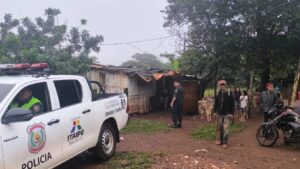 Una mujer da a luz en una precaria vivienda de un asentamiento en Pedro Juan Caballero