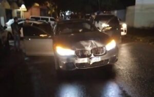 Adolescente al volante protagoniza persecución y posterior choque en CDE