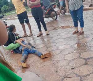Peatón pierde la vida tras impacto con motocicleta conducida por un menor en Bella Vista Norte