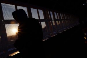5 Americanos Los niños estadounidenses viven con la ayuda de sus padres | Mudarse a los Estados Unidos