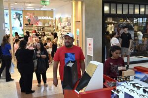 Centros comerciales siguieron registrando aumento en el tráfico de ventas y visitas hasta abril