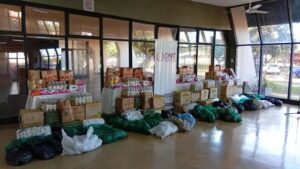 DNIT dona 2.000 kilos de alimentos incautados de contrabando en PJC