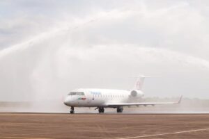 Desvían vuelo por tormenta