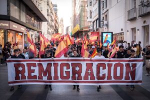 Falanga Falvenge yendo a las calles de Madrid en la exhibición juvenil | La historia de Madrid