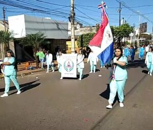 Instituto Técnico Superior Santísima Trinidad debuta con lucida participación en desfile patrio en PJC