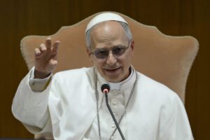 Las primeras señales de cómo será el pontificado de León XIV