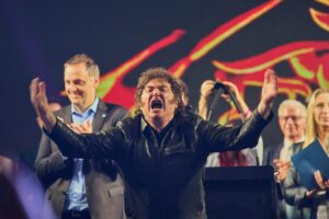 Milei anuncia el cambio en la transferencia al movimiento y el cargo a la salud y la capacitación