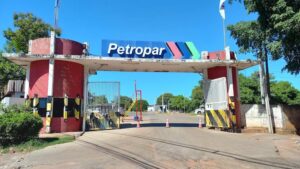 Petropar bajaría sus precios este lunes, pese a las pérdidas millonarias y compras dudosas