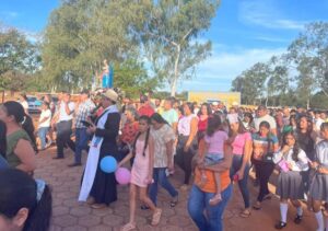 Rinden homenaje a María Auxiliadora en Bella Vista Norte, con arte y espíritu de fe