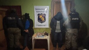 Desarticulan presunto foco de microtráfico en Zanja Pytã: Dos detenidos y drogas incautadas