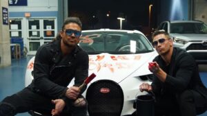 Luchadores de WWE vandalizaron el Bugatti de Bad Bunny