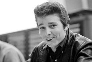 Bobby Sherman muere, brevemente como los sesenta hábitos