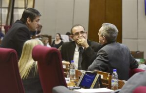 Diputados convoca a sesión extra para decidir intervención de Ciudad del Este y Asunción