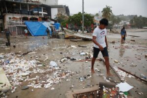 ‘Erick’ Drgades Troricricricricric y deja blanco después del sur de México