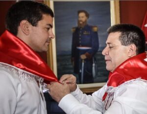 Peña primero rendirá cuentas a Cartes en ANR y luego al Cong