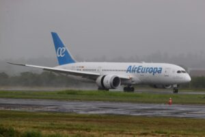 Vuelo cancelado de Air Europa: se rumoreó muerte de un tripulante, pero aerolínea alega problema “operativo”