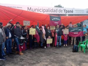 Ypané: los ocupantes de un terreno privado exigen reconocimiento de comisión