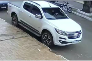 Camioneta robada en Ponta Porã es encontrada en Cerro Corá