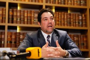Caso “Lalo” Gomes: Tuma presentará una acción de inconstitucionalidad