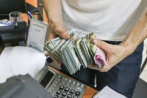 Coimas en la DNIT: funcionarios quedan con medidas alternativas