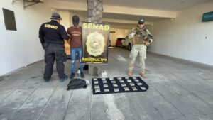 Detienen a un hombre con marihuana en polvo en Pilar