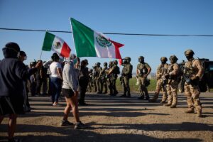 El juez evita que el gobierno de Trump construya las inmigraciones a California de su piel o frase.