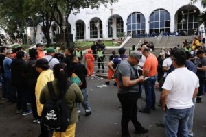 Extrabajadores y jubilados de exCorposana y Essap exigen resolución de juicio con más de 20 años