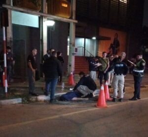 Hallan cadáver en Villa Morra: habría sido arrojado desde un vehículo
