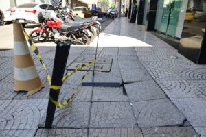Municipalidad notifica a edificio para que repare vereda dañada por ANDE