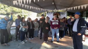 Una vez más, adultos mayores exigen mayor atención al vicepresidente Alliana