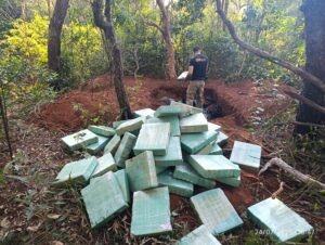 SENAD incauta casi dos toneladas de marihuana prensada en Cerro Corá