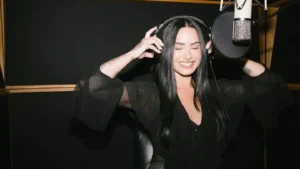 Demi Lovato está terminando de grabar su nuevo álbum