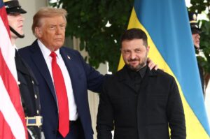 La última hora de Rusia y Ucrania, Live | Trump dice «Si todo va bien hoy», puede ocurrir una reunión con Putin y Zelenski | Internacional