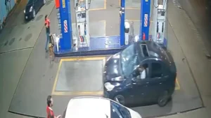 PJC: Buscan al “loco del volante” que atropelló a un grupo de personas