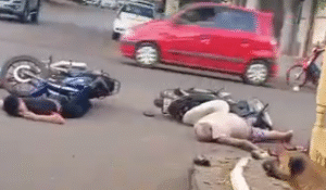 Dos motociclistas heridos tras choque en barrio San Antonio de Pedro Juan Caballero