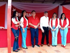 Carapeguá: Funcionarios Públicos dejan sus puestos para celebrar aniversario de la ANR