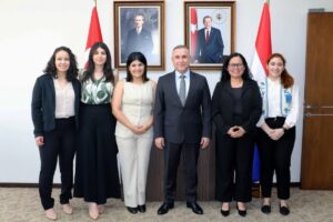 Cinco paraguayas obtienen becas para cursar maestrías en Turquía