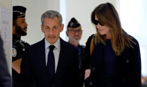 Durante cinco años en asistencia, la antigua Sarkozy para Assicit Social Assicit Pruckacting Cating y Libia moneda | Internacional