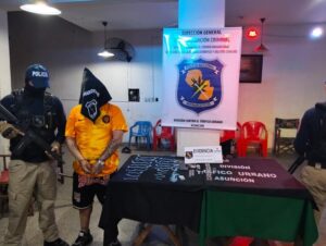 Hallan casi 300 dosis de crack en un local de comidas