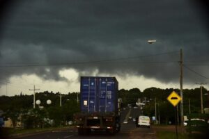 Meteorología: pronostican lluvias y tormentas en gran parte de Paraguay este martes