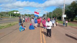 Nativos aguardan instrucciones para realizar cierre de la Ruta PY02