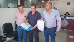 Sindicatos del Hospital de Clínicas solicitan a la Fiscalía investigar irregularidades detectadas por Contraloría