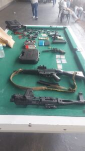Hallan armas y municiones durante allanamiento en playa de autos de Pedro Juan Caballero
